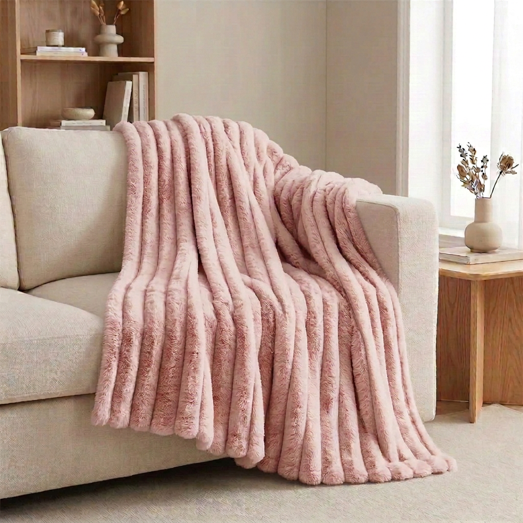 Plaid doux côtelé – 150 × 200 cm